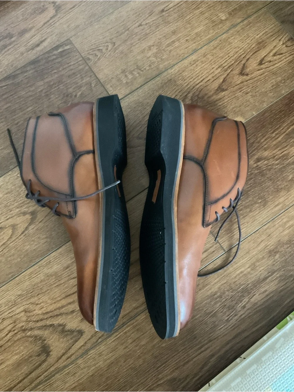 Cole haan grand 360 Men's Brown Leather Chukka Boots - Classic Casual Dress Shoe
